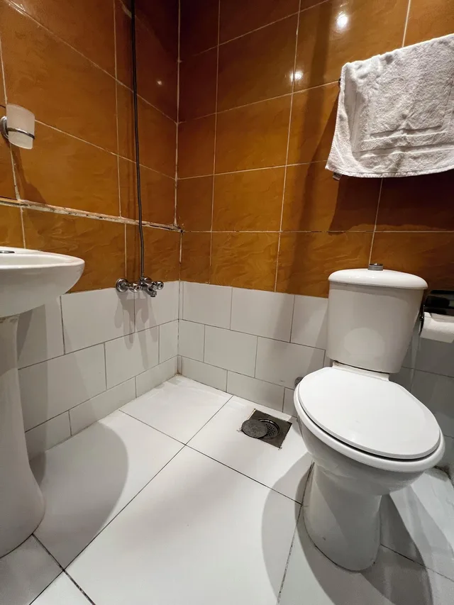 غرفة أساسية ثلاثية، Traveler Apos S House Hotel 9/9
