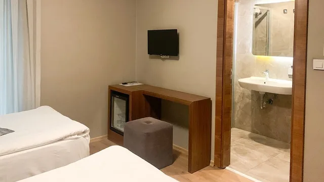 غرفة قياسية بسريرين منفصلين، 2017 Hotel 2/3