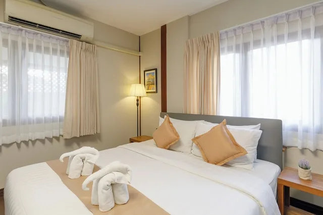 3 Bedrooms, Villa, 2 Double and Twin Beds, 2 Sofa، Le Charcoa Hotel 2/6