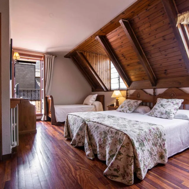 غرفة ثلاثية، Hotel Fonfreda 1/9