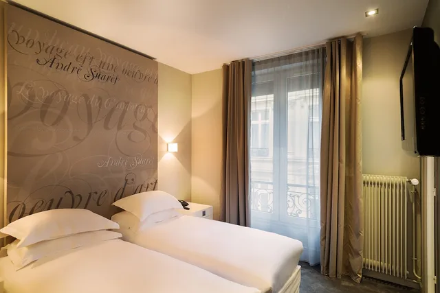 غرفة سوبيريور بسرير كوين، Hotel Chambellan Morgane 1/6