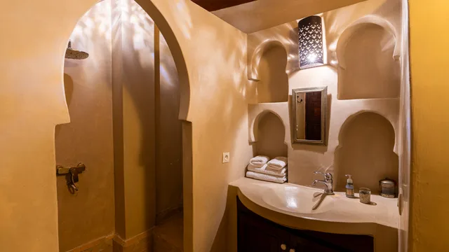 غرفة ديلوكس بسرير مزدوج، Riad Dar Pierre 7/7