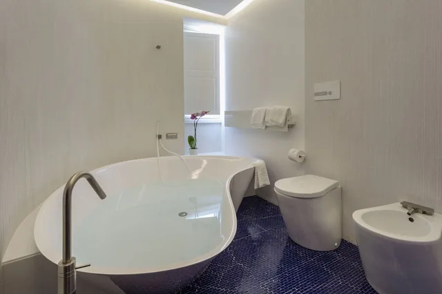 جناح جونيور بسرير كينج بإطلالة على البحر بغرفة نوم واحدة، Zafran Boutique Hotel 2/4