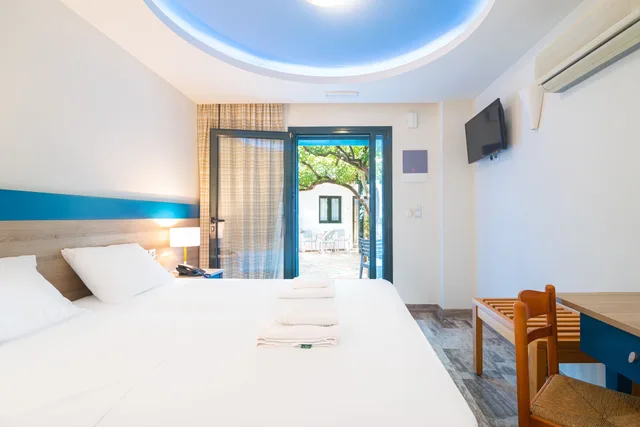 غرفة قياسية بسرير مزدوج بإطلالة على الحديقة، Anna Maria Village 1/9