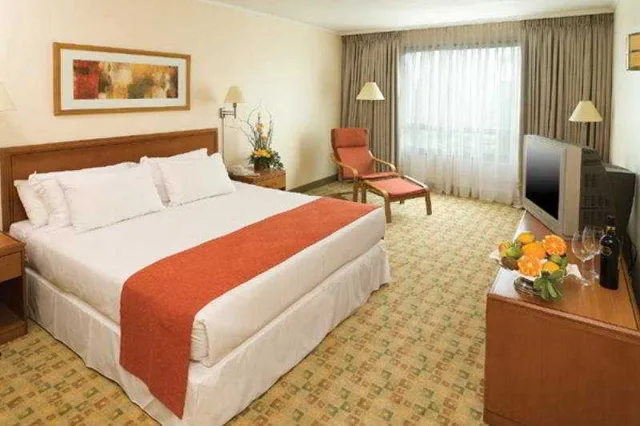 غرفة بسرير كوين، Novotel Santiago Las Condes 4/5