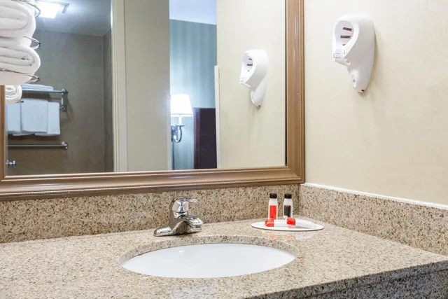 غرفة بسرير كوين، Days Inn by Wyndham Westminster, MD 5/6
