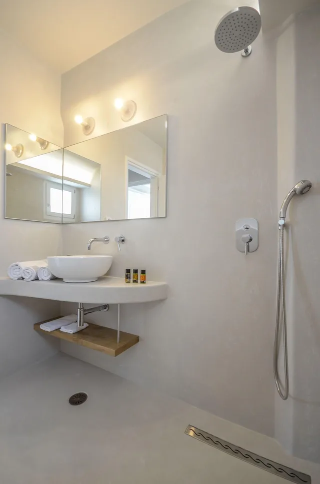 جناح ديلوكس، Antony Suites 2/2