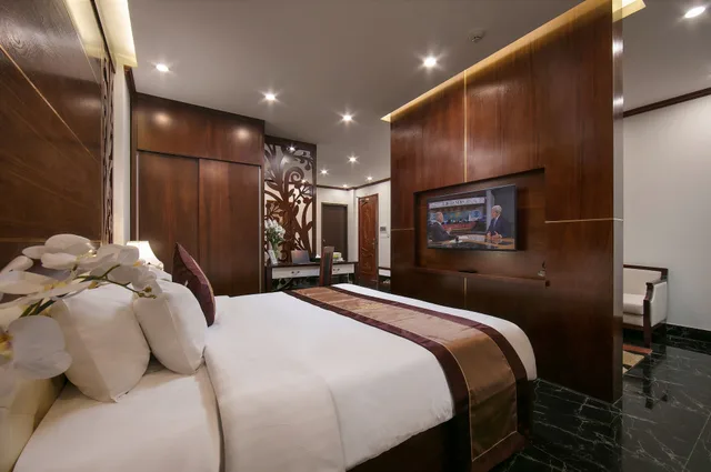 Suite, Apartment, King Bed، Royal St Hanoi Hotel 1/3