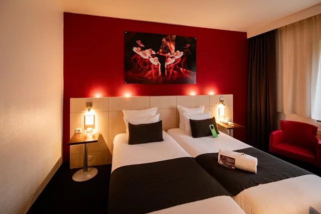 غرفة تنفيذية بسرير فردي، HOTEL CASTEAU RESORT MONS 2/5