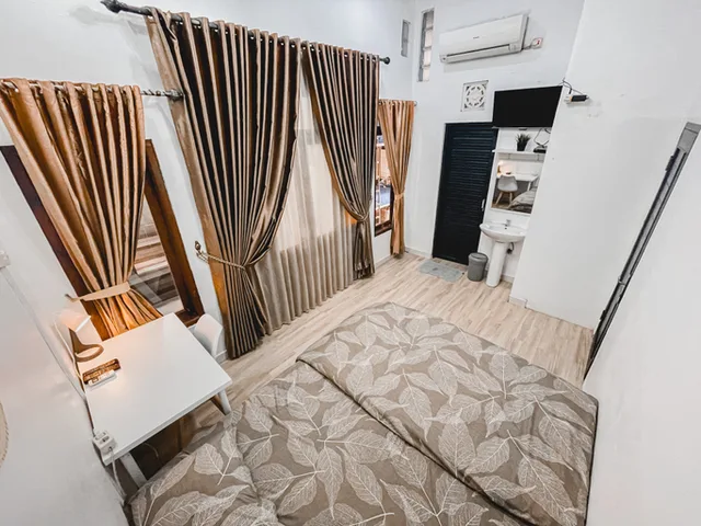 Budget, Ostic House 3/4