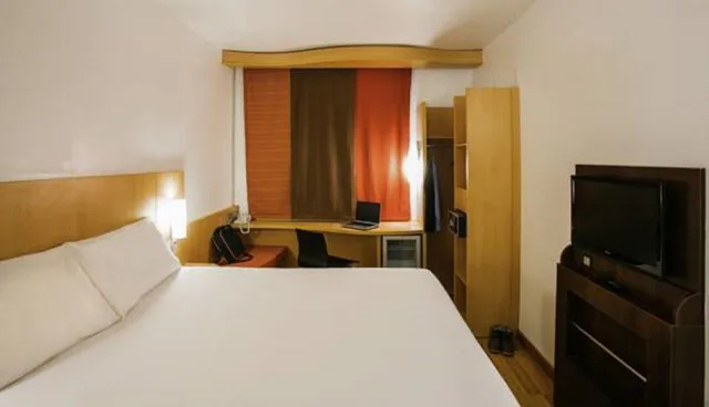 غرفة قياسية بسرير مزدوج، Ibis Lagos Ikeja 1/10