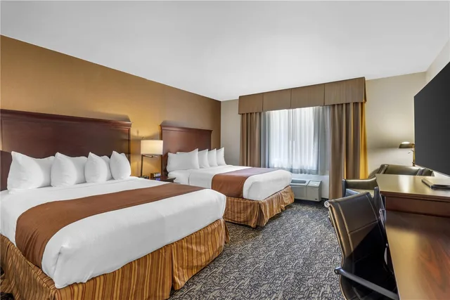 غرفة بسريرين كوين، Best Western Plus Truckee-Tahoe Hotel 3/4
