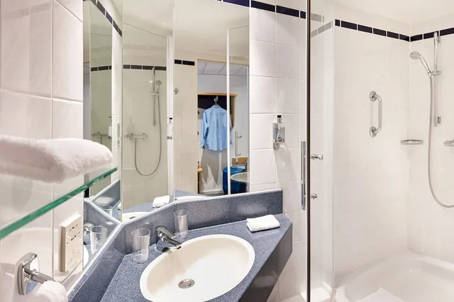غرفة قياسية بسرير كينج، Holiday Inn Express Hasselt 5/10