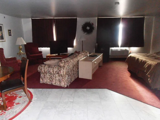 جناح بسرير كينج، Quality Inn Thermopolis 3/4
