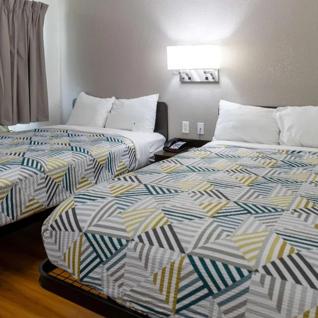 غرفة ديلوكس رباعية، Motel6 Lufkin, TX 3/8