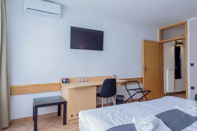 غرفة بسرير مزدوج، LJUBLJANA RESORT 4/8