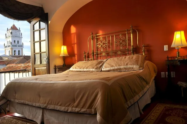 جناح جونيور، Parador Santa Maria La Real 1/1