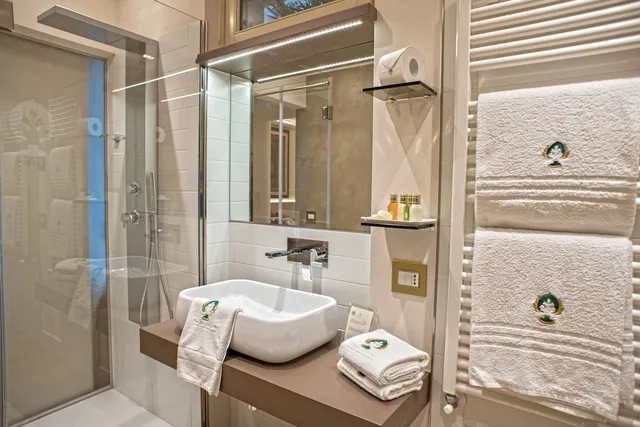 Tower, Deluxe, Double Bed, City View، PALAZZO SCOTTO 8/10