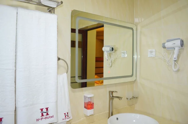 Deluxe, Single, King Bed, Hill View، HILLSIDE PLAZA HOTEL 5/7