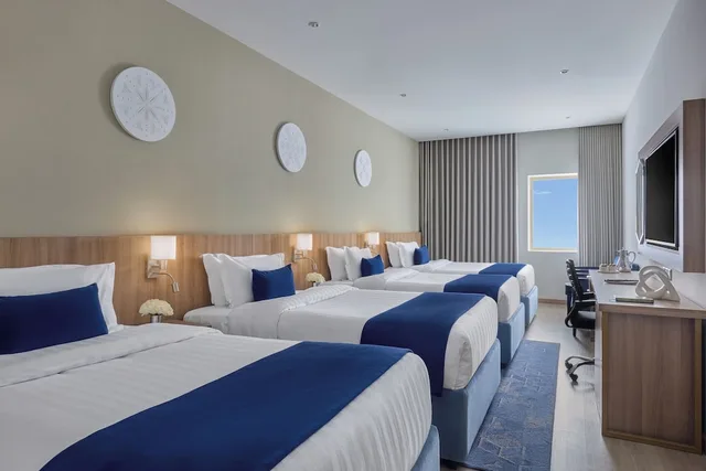 غرفة سوبيريور رباعية بأربعة أسرّة، فندق مكارم ام القرى(Makarem Umm Alqura Hotel) 1/6