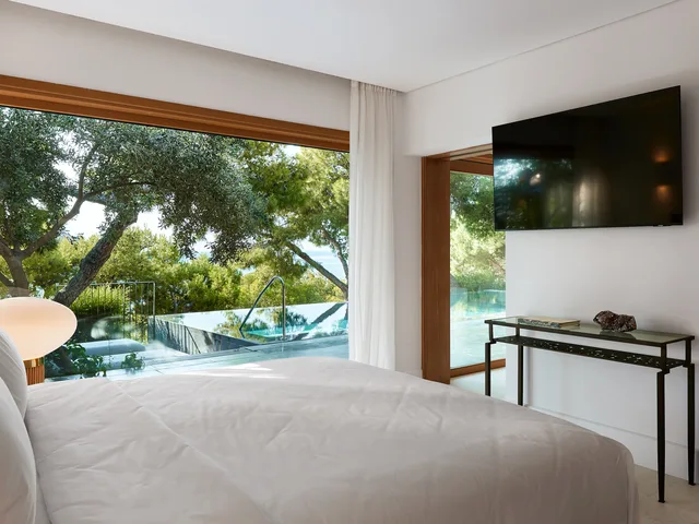 جناح شهر العسل، Cape Sounio, A Resort to Live 1/1