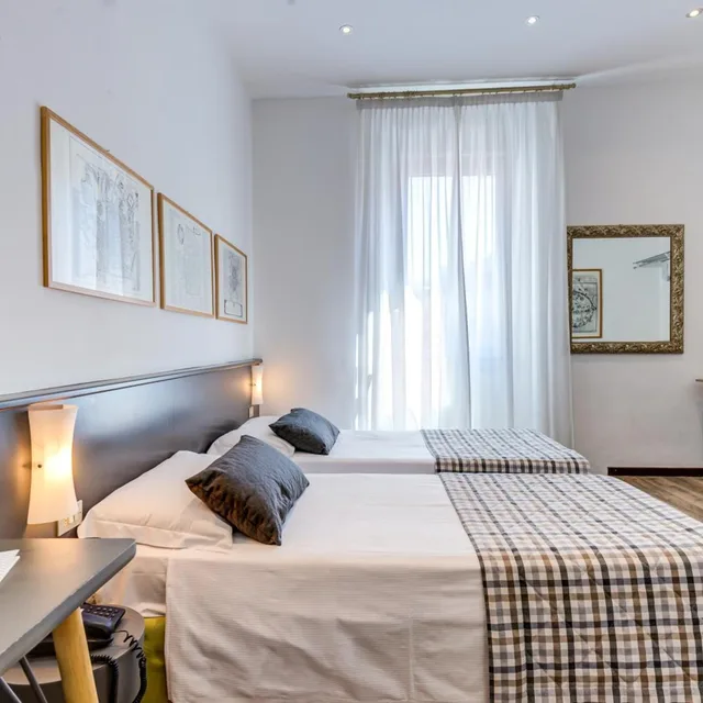 غرفة بسريرين منفصلين، Hotel Bernina 2/10