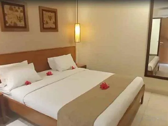 غرفة قياسية بسرير مزدوج في طابق مرتفع، Nyiur Indah Beach Hotel 1/1