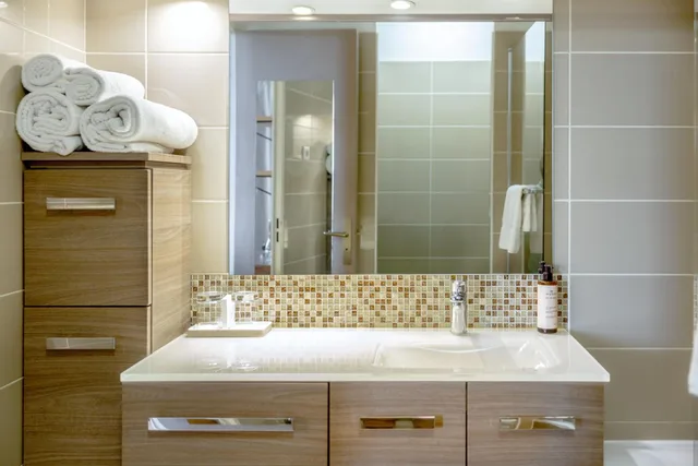 جناح جونيور بسرير كينج مع أريكة، Best Western Le Galice Aix Centre-ville 5/8