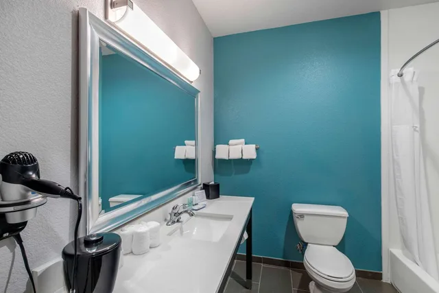 غرفة بسريرين كوين، Clarion Inn & Suites Dfw North 5/5