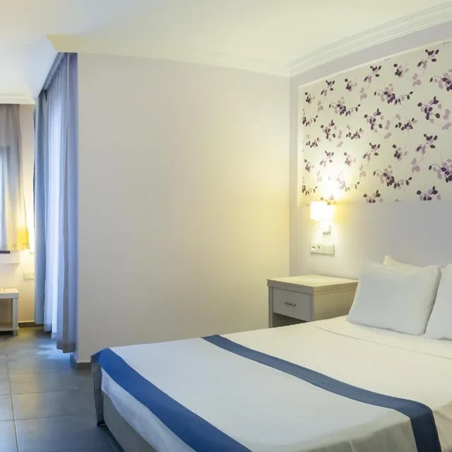 غرفة قياسية ثلاثية، Club Muskebi Hotel 1/9