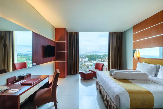 غرفة بريميير بسرير كوين، Grand Artos Hotel & Convention 2/5