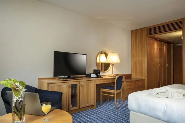 غرفة سوبيريور بسرير مزدوج، MARITIM HOTEL MAGDEBURG 2/4