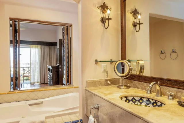 جناح بسرير كينج بإطلالة على البحر بشرفة بغرفة نوم واحدة، Hacienda Del Mar Los Cabos Resort Villas And Golf 3/3