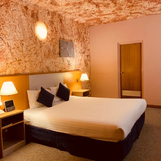 Inner, Double or Twin Bed, Desert Cave Hotel 4/10
