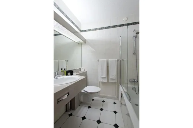 غرفة قياسية بسريرين منفصلين، Globales Post Hotel Wellness 2/2