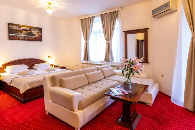 Vila Royal Crown، Subotica 33/50
