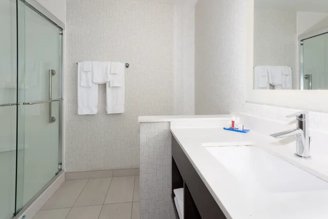 Standard, Holiday Inn Express & Suites Firestone - Longmont 5/5
