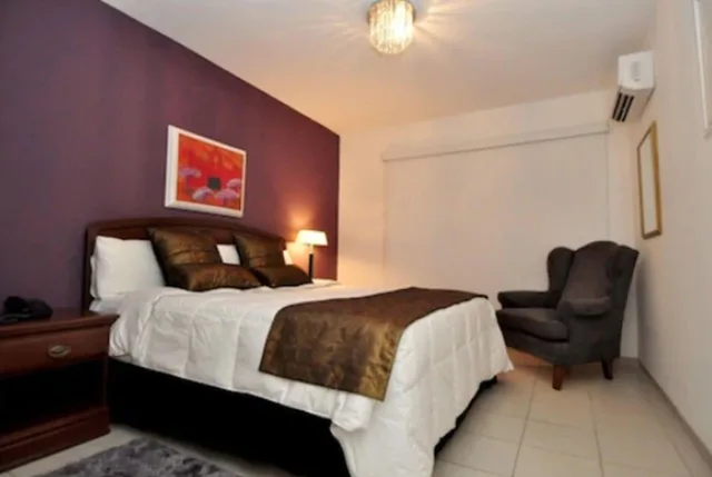 Executive, Twin Beds, Terranova Suites 1/1