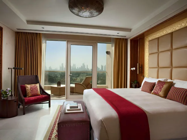 جناح بسرير كينج، Raffles Dubai Hotel 2/2
