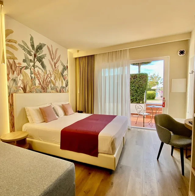 Room, Double Bed, Pool Side, Terrace, Tirreno 2/2