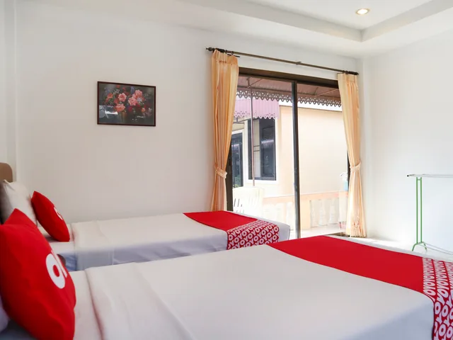 غرفة قياسية بسريرين منفصلين، OYO 325 Naiyang Cottage 2/4