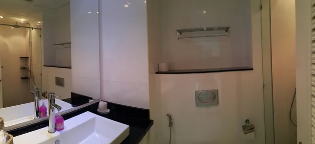 استوديو بسرير كينج بإطلالة على البحر، Vtsix Condo Rentals at View Talay 6 Pattaya 2/3