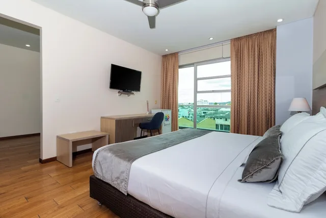 جناح رئاسي بسرير كينج مع أريكة، Hotel Baroca 2/5