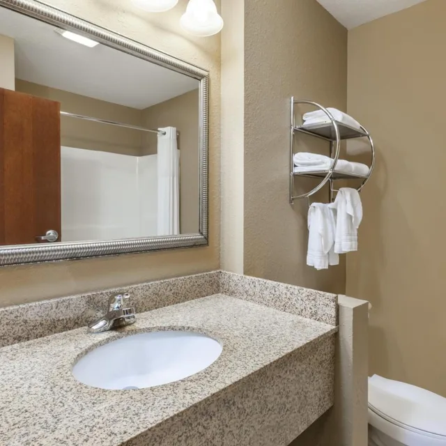 غرفة بسريرين كوين، Days Inn by Wyndham Central City 5/6