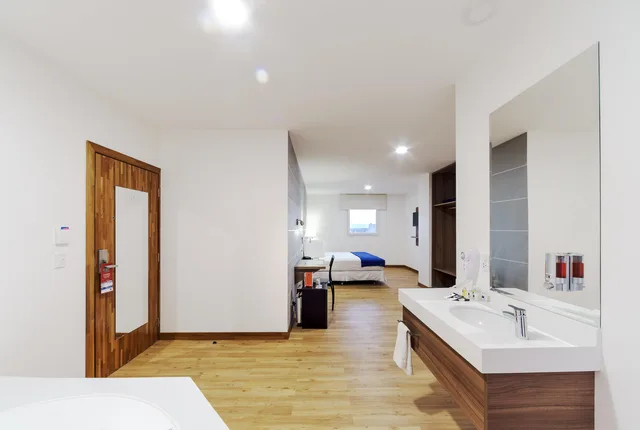 Suite, Street View، Hotel Lp Equipetrol 3/4