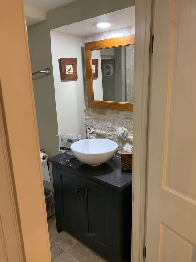 غرفة بسريرين كينج وثلاثة أسرّة، The Inn at Hermannhof 3/4