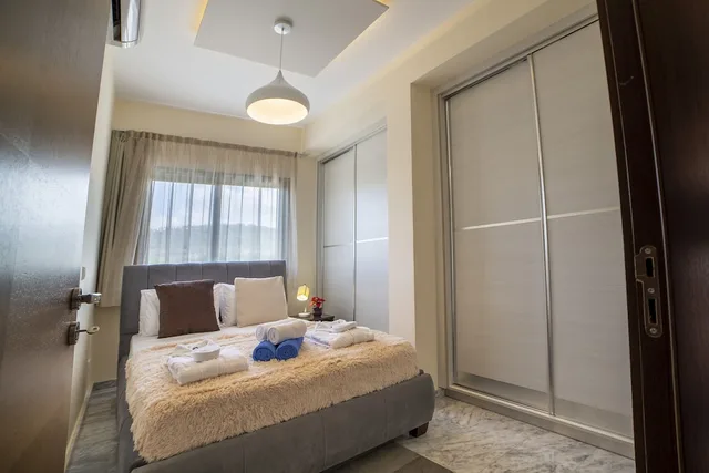جناح بسرير مزدوج بغرفة نوم واحدة مع أريكة، Latchi Escape Hotel and Suites 2/4