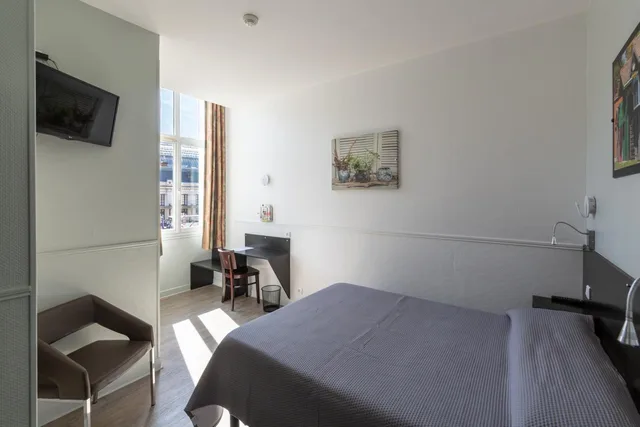 Classic, Double Bed, Hotel Regina 3/10