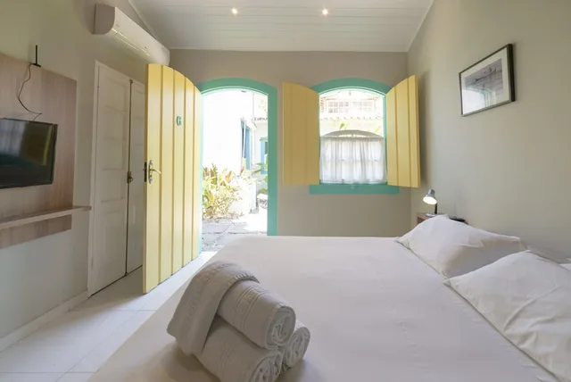 Colonial, Triple, 1 Double and 1 Single Bed، POUSADA VILA DO PORTO 1/10