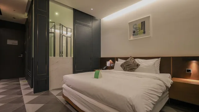 غرفة بريميير بسرير كينج، KYND HOTEL 1/4